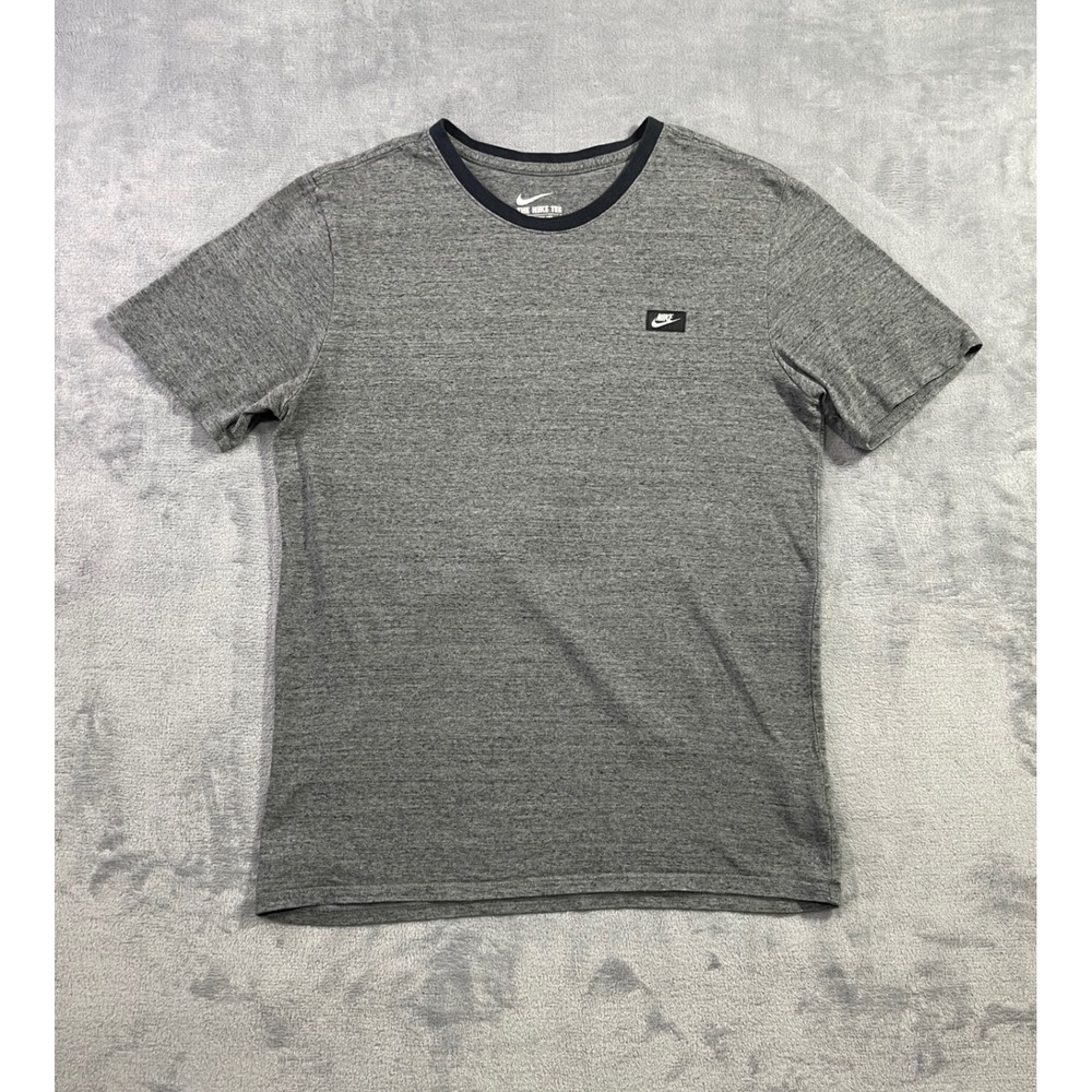 Nike Mens Athletic Cut T-Shirt Gray Short Sleeve‎ Crewneck Logo Patch Size M